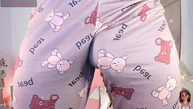 Snapshot of your_favorite_doll_ chatting on November 20, 2025, 7:25 pm your favorite doll online show from November 20, 2025, 7:25 pm