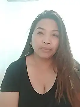 Snapshot of Sweet_fatty18 chatting on June 26, 2026, 2:17 am Sweet fatty18 online show from June 26, 2026, 2:17 am