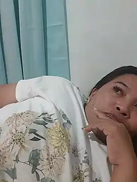 Snapshot of Sweet_fatty18 chatting on July 4, 2026, 8:02 pm Sweet fatty18 online show from July 4, 2026, 8:02 pm