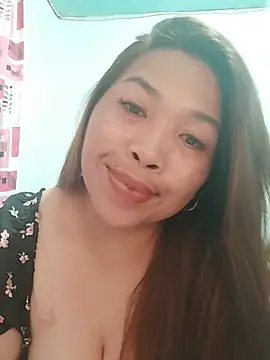 Snapshot of Sweet_fatty18 chatting on May 17, 2026, 5:07 am Sweet fatty18 online show from May 17, 2026, 5:07 am