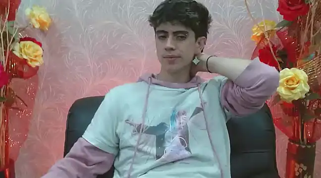 Snapshot of star_boyxx chatting on March 6, 2025, 10:26 pm star boyxx online show from March 6, 2025, 10:26 pm
