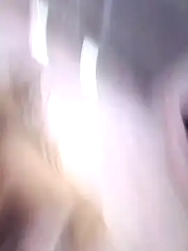 hanny-baby4u online show from September 19, 2025, 3:38 pm