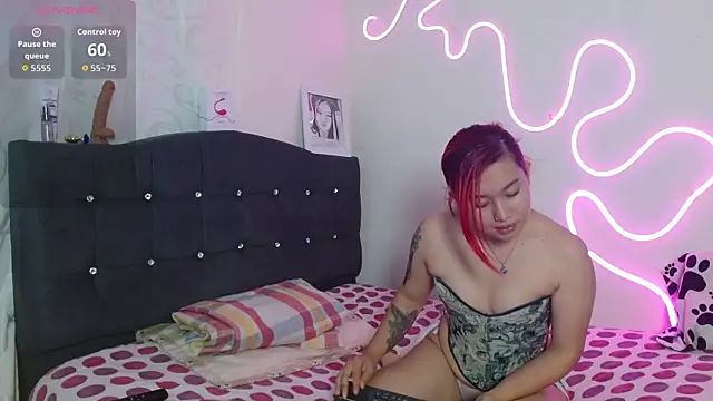 Snapshot of sloppy_cat chatting on October 7, 2025, 11:39 pm sloppy cat online show from October 7, 2025, 11:39 pm