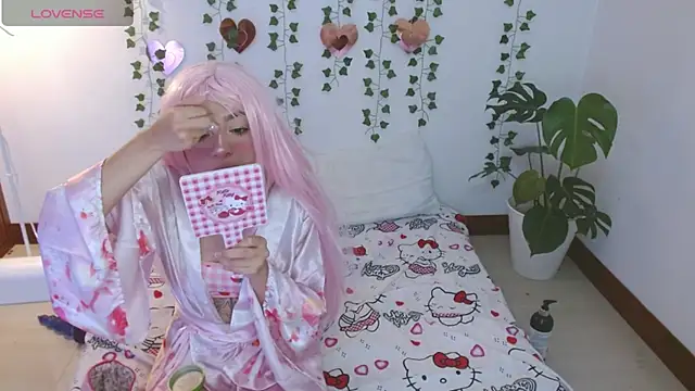 Snapshot of hellokitty__valery chatting on April 14, 2026, 2:05 am hellokitty valery online show from April 14, 2026, 2:05 am