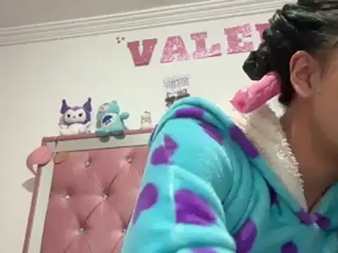 Snapshot of hellokitty__valery chatting on February 27, 2025, 2:25 am hellokitty valery online show from February 27, 2025, 2:25 am