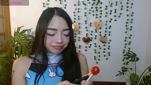 Snapshot of hellokitty__valery chatting on April 24, 2026, 1:40 am hellokitty valery online show from April 24, 2026, 1:40 am