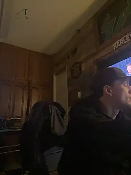 Polaroid White online show from January 16, 2026, 11:36 am