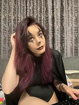 Snapshot of Mazzekyn chatting on November 1, 2025, 6:13 pm Mazzekyn online show from November 1, 2025, 6:13 pm