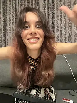 Snapshot of Mazzekyn chatting on November 25, 2025, 10:32 pm Mazzekyn online show from November 25, 2025, 10:32 pm