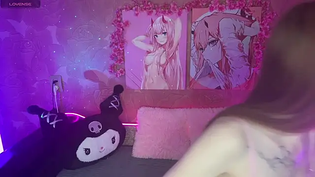 Adele kawaii online show from October 25, 2025, 4:22 am