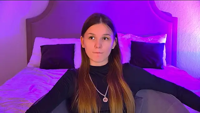 Snapshot of Amber_Rogers chatting on March 22, 2025, 5:41 pm Amber Rogers online show from March 22, 2025, 5:41 pm