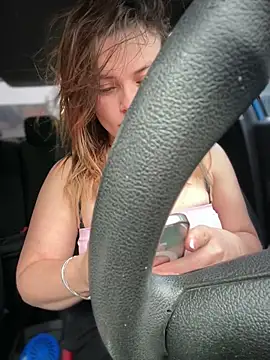 gynna kimera online show from February 16, 2026, 12:37 pm