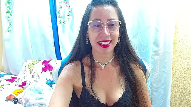 Snapshot of Gia_leinn chatting on November 14, 2025, 9:29 pm Gia leinn online show from November 14, 2025, 9:29 pm