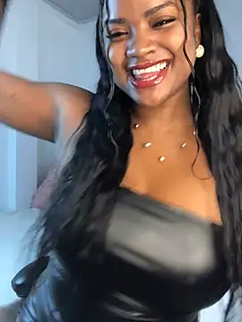 ValerieBlakee online show from May 24, 2026, 1:33 pm