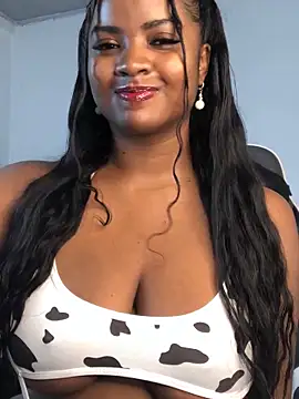 ValerieBlakee online show from May 27, 2026, 9:55 pm