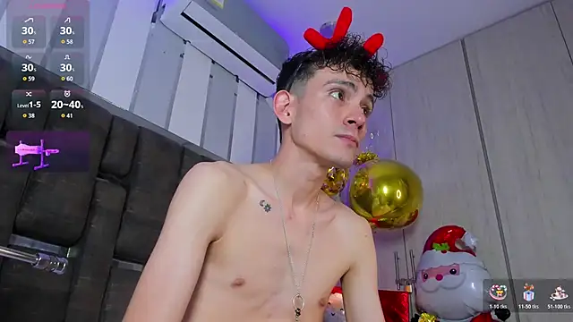 ValentinoMoreti online show from December 22, 2025, 5:40 am