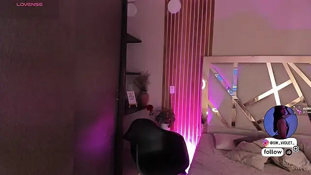 Snapshot of sweetviolet__ chatting on March 22, 2026, 12:29 pm sweetviolet online show from March 22, 2026, 12:29 pm