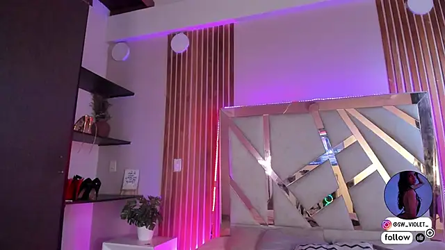 sweetviolet   online show from November 20, 2025, 12:06 pm