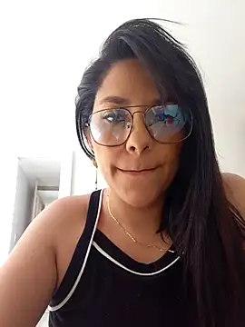 isabellarous- online show from July 31, 2026, 7:22 pm