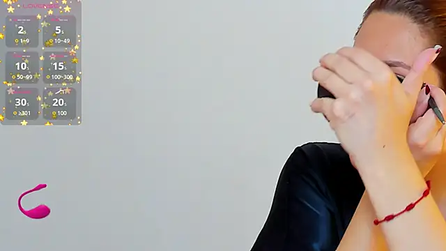 isabellarous- online show from December 18, 2025, 7:07 pm