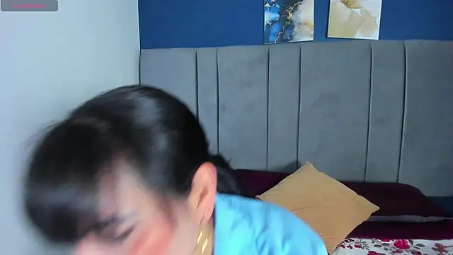 Snapshot of laura_hotties chatting on October 7, 2025, 12:50 pm laura hotties online show from October 7, 2025, 12:50 pm