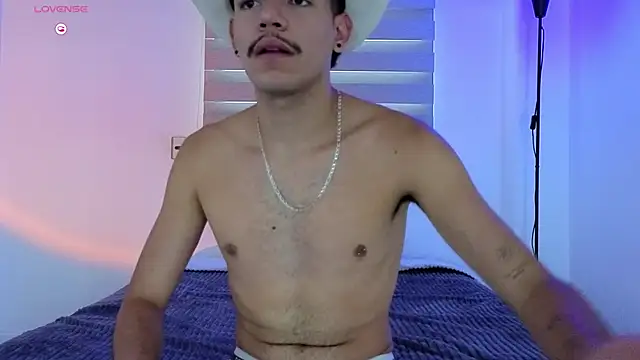 Snapshot of angel_and_deen chatting on December 15, 2025, 3:07 pm angel and deen online show from December 15, 2025, 3:07 pm