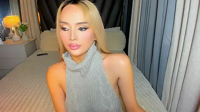 KylieSonique online show from February 22, 2026, 4:59 am