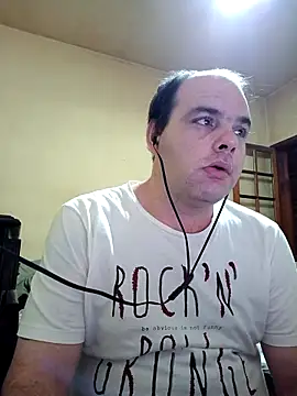 Jovissoares7ye online show from April 20, 2026, 2:25 am