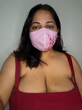 Snapshot of Mazzakiinn chatting on October 23, 2025, 4:44 am Mazzakiinn online show from October 23, 2025, 4:44 am