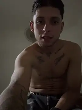 Cristopher1112 online show from February 1, 2026, 8:01 am