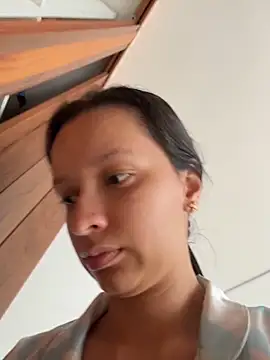 Snapshot of Soy_Sara7 chatting on October 31, 2025, 2:24 pm Soy Sara7 online show from October 31, 2025, 2:24 pm