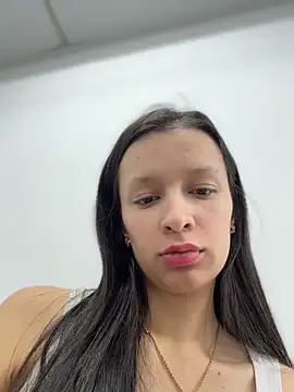 Snapshot of Soy_Sara7 chatting on May 9, 2026, 12:08 pm Soy Sara7 online show from May 9, 2026, 12:08 pm