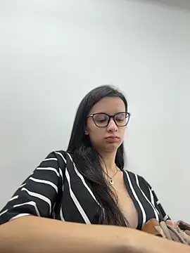 Snapshot of Soy_Sara7 chatting on May 16, 2026, 11:31 am Soy Sara7 online show from May 16, 2026, 11:31 am
