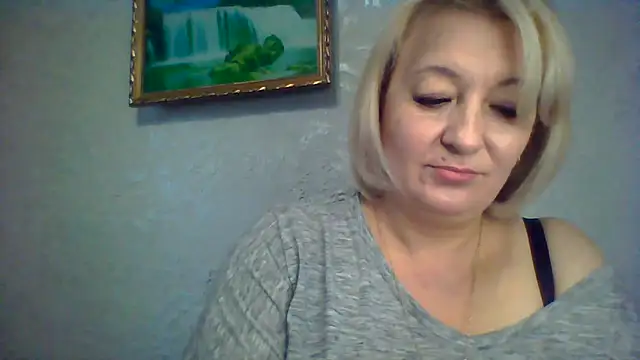 Snapshot of ArielXLoveresss chatting on October 31, 2025, 8:22 am ArielXLoveresss online show from October 31, 2025, 8:22 am