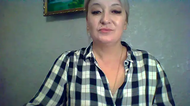 Snapshot of ArielXLoveresss chatting on November 8, 2025, 10:19 am ArielXLoveresss online show from November 8, 2025, 10:19 am