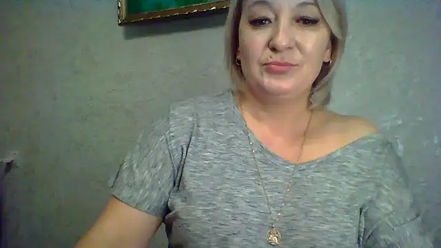 Snapshot of ArielXLoveresss chatting on November 8, 2025, 10:24 pm ArielXLoveresss online show from November 8, 2025, 10:24 pm