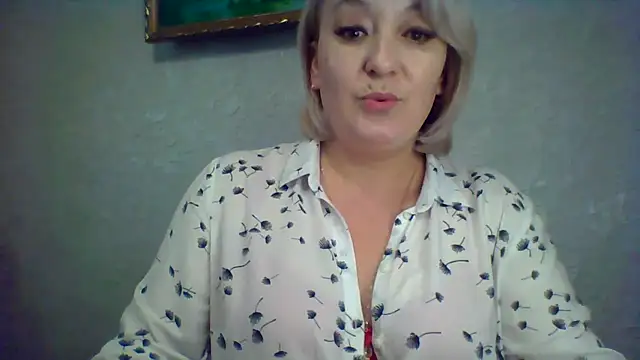 Snapshot of ArielXLoveresss chatting on November 7, 2025, 7:46 am ArielXLoveresss online show from November 7, 2025, 7:46 am