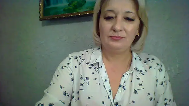 Snapshot of ArielXLoveresss chatting on November 2, 2025, 7:57 am ArielXLoveresss online show from November 2, 2025, 7:57 am