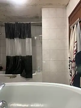 Snapshot of rogerdik76 chatting on February 10, 2026, 6:23 am rogerdik76 online show from February 10, 2026, 6:23 am