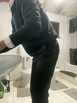 Snapshot of rogerdik76 chatting on March 6, 2026, 6:19 am rogerdik76 online show from March 6, 2026, 6:19 am