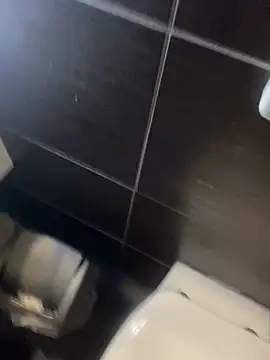 Snapshot of rogerdik76 chatting on September 14, 2025, 7:09 am rogerdik76 online show from September 14, 2025, 7:09 am