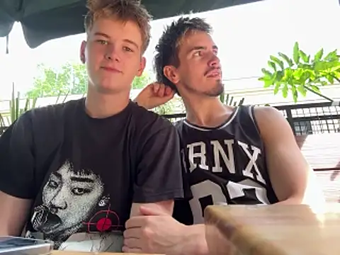 TaylerSigma online show from October 23, 2025, 1:43 pm