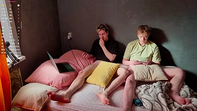 TaylerSigma online show from March 4, 2025, 4:17 am