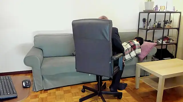 Snapshot of masterboy50 chatting on October 19, 2025, 1:25 pm masterboy50 online show from October 19, 2025, 1:25 pm