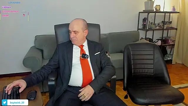 Snapshot of masterboy50 chatting on February 14, 2026, 8:09 pm masterboy50 online show from February 14, 2026, 8:09 pm