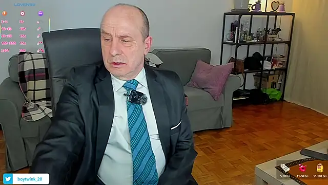 Snapshot of masterboy50 chatting on February 21, 2026, 2:52 pm masterboy50 online show from February 21, 2026, 2:52 pm