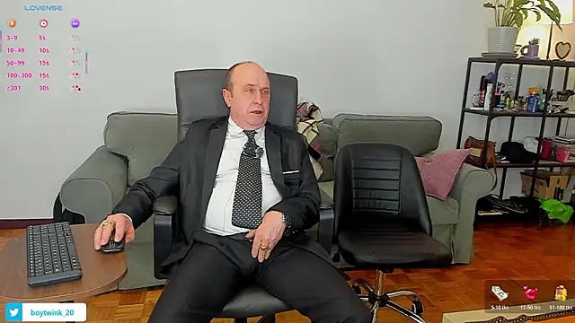 Snapshot of masterboy50 chatting on March 6, 2026, 8:04 pm masterboy50 online show from March 6, 2026, 8:04 pm