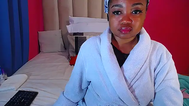 SEXYASSTINAXXX online show from November 17, 2025, 11:03 am