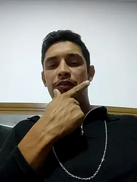 Snapshot of deivit61 chatting on June 24, 2026, 4:55 am deivit61 online show from June 24, 2026, 4:55 am