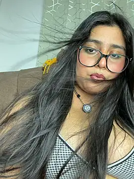 Snapshot of virginbrunette99 chatting on April 16, 2026, 3:40 am virginbrunette99 online show from April 16, 2026, 3:40 am